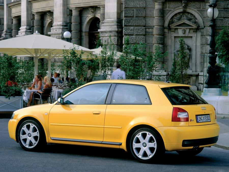 Audi S3 (8L) 2001 года  (фото 18 из 18)